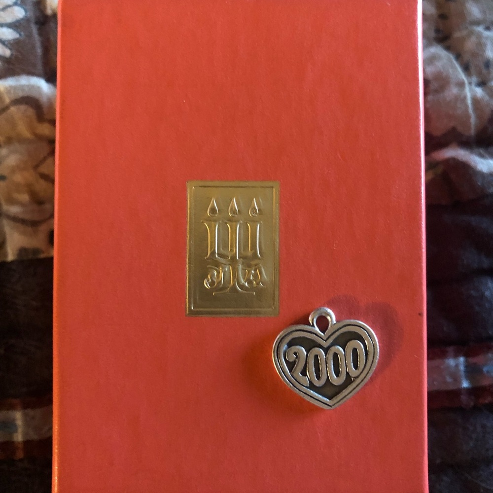 James Avery retired year 2000 charm